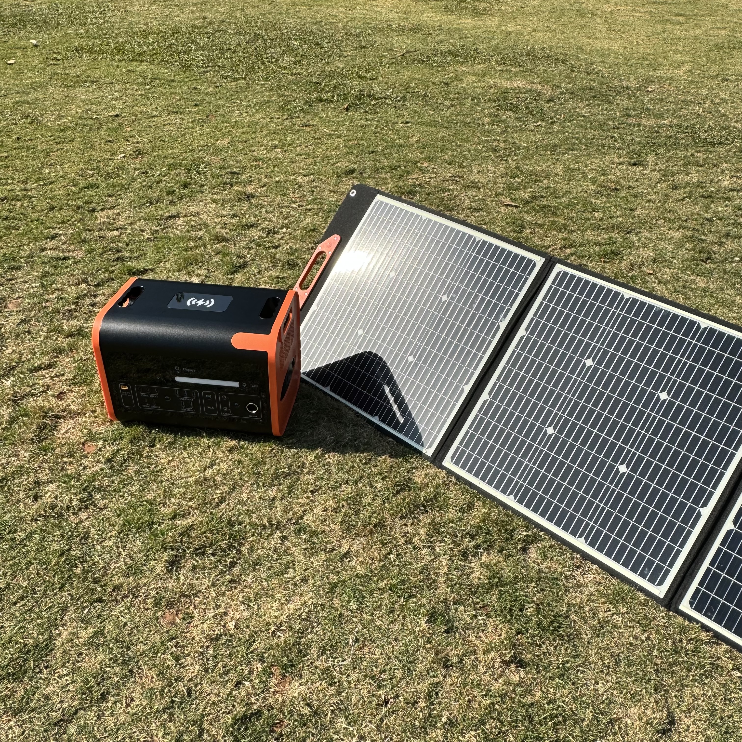 2200Wポータブル充電式発電所LiFePO4バッテリーキャンプソーラー発電機