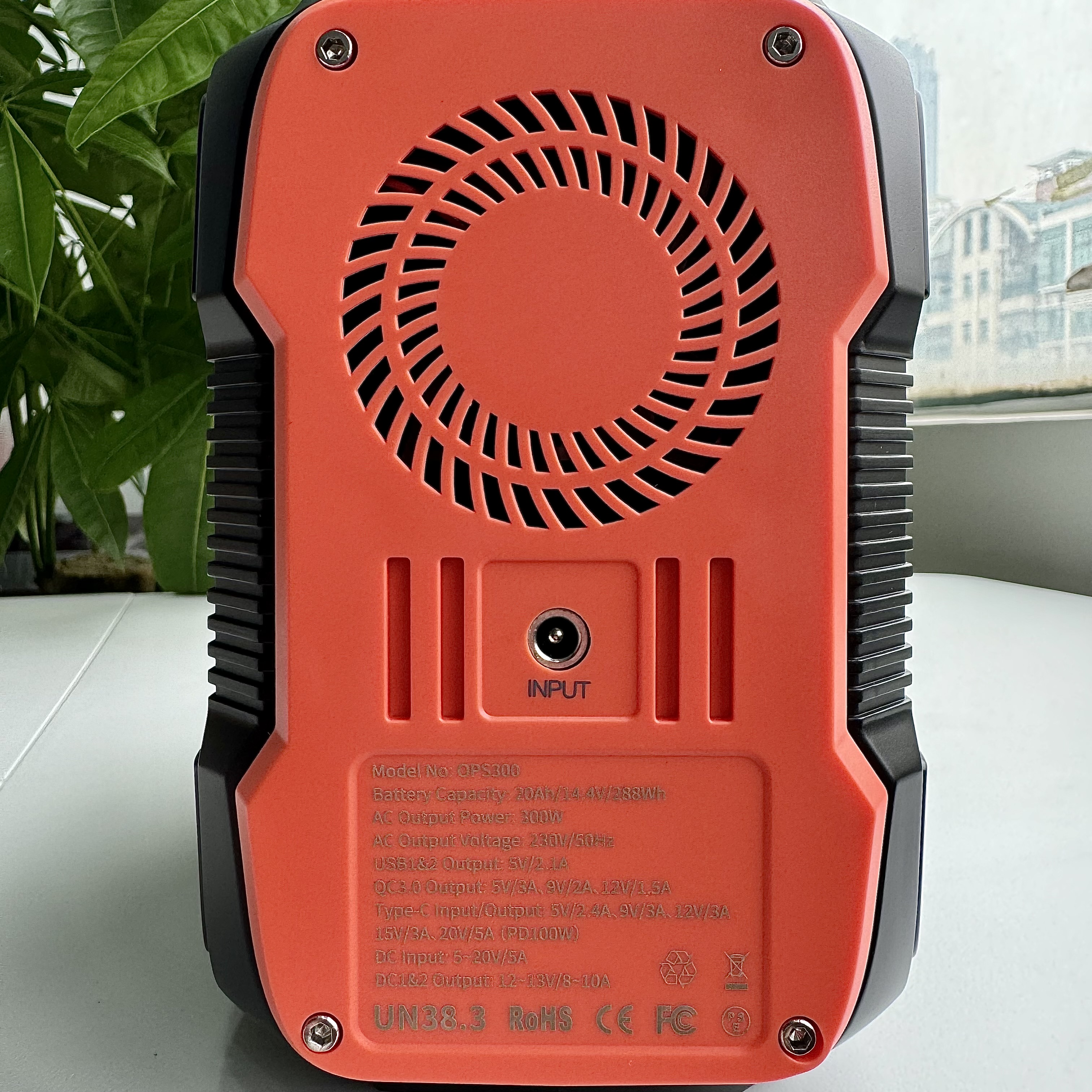 家庭用およびキャンプ用ポータブル充電バンク 300W (288Wh) 太陽光発電機屋外非常用発電所